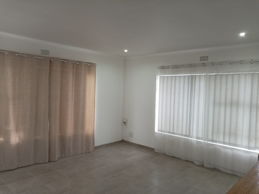 3 Bedroom Property for Sale in Lotus River Western Cape